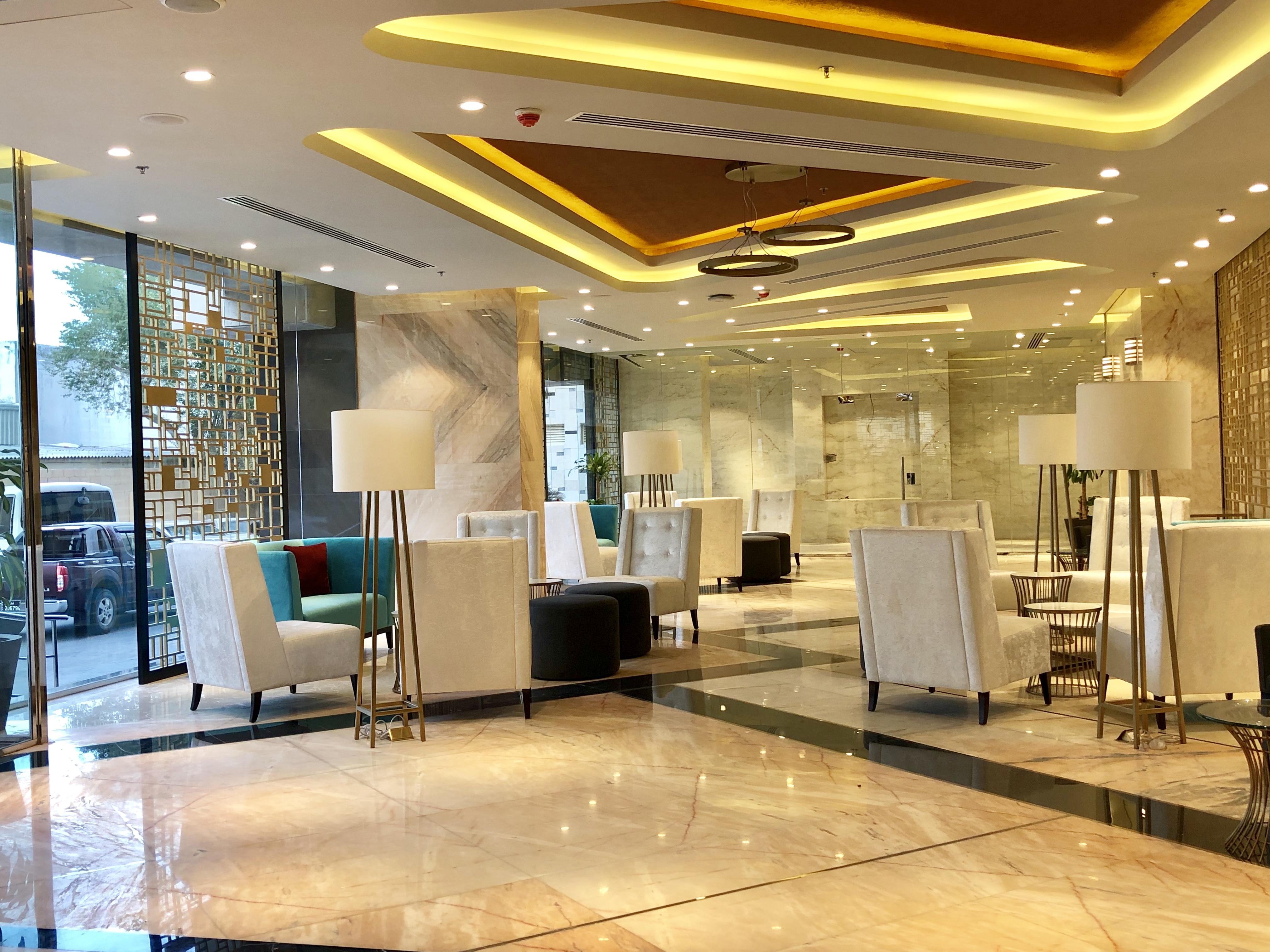 Century Hotel Doha Bagian luar foto